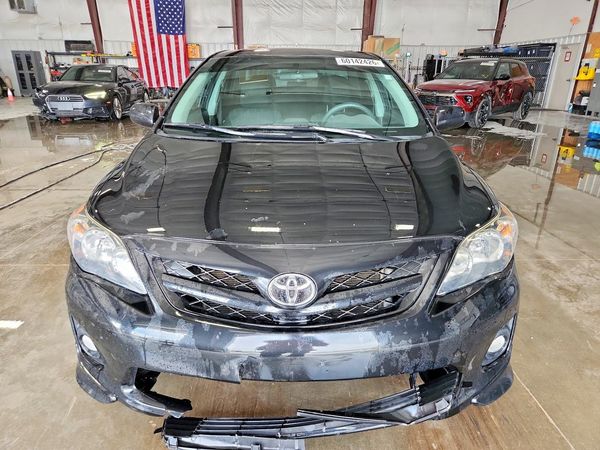 2013 TOYOTA COROLLA