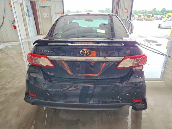 2013 TOYOTA COROLLA