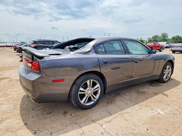 2013 DODGE CHARGER