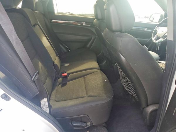 2015 KIA SORENTO GL