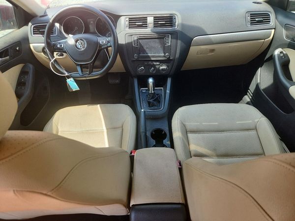 2017 VOLKSWAGEN JETTA SE