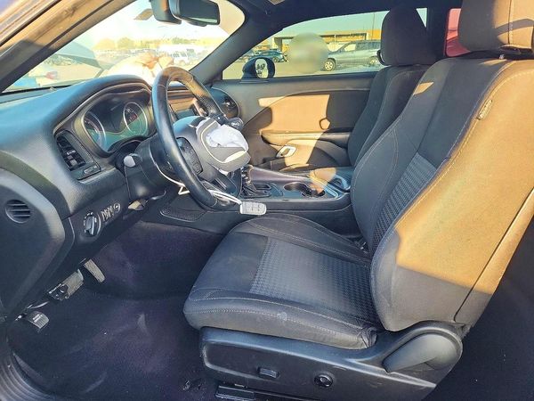 2016 DODGE CHALLENGER SXT