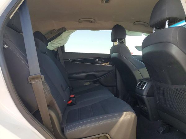 2018 KIA SORENTO L, LX