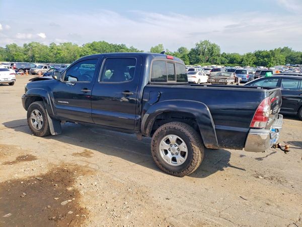 2015 TOYOTA TACOMA