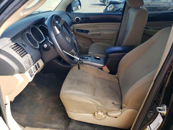 2015 TOYOTA TACOMA