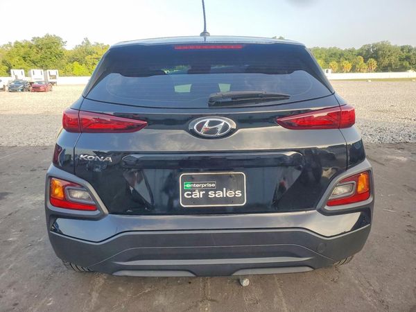 2021 HYUNDAI KONA SE