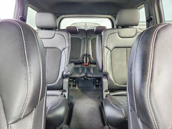 2023 JEEP GRAND CHEROKEE L LAREDO 4X4