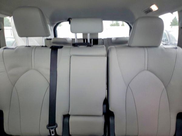 2024 TOYOTA GRAND HIGHLANDER