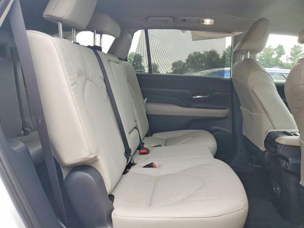 2024 TOYOTA GRAND HIGHLANDER