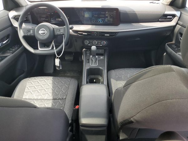 2025 NISSAN KICKS