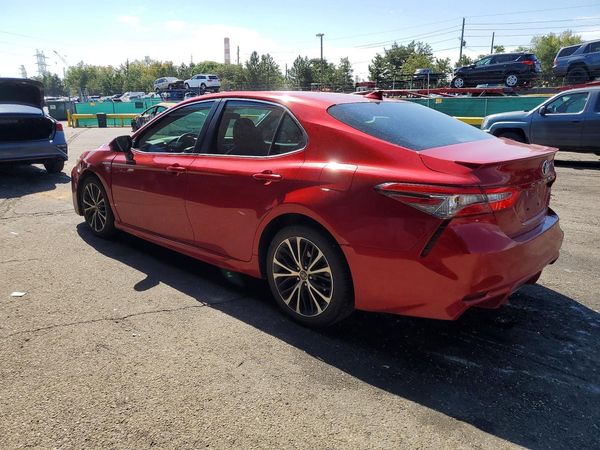 2019 TOYOTA CAMRY
