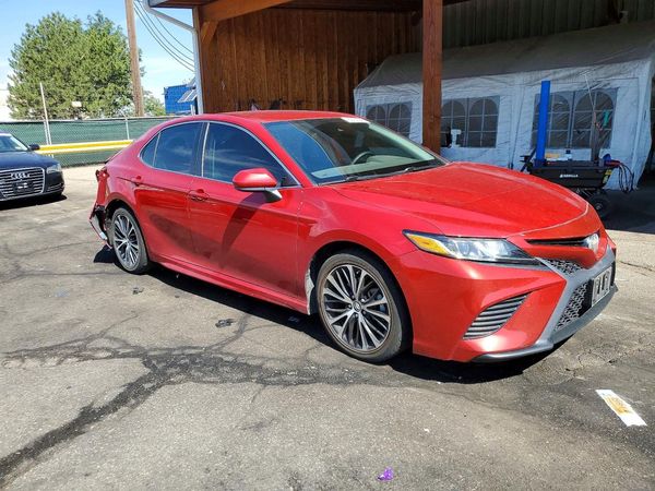 2019 TOYOTA CAMRY