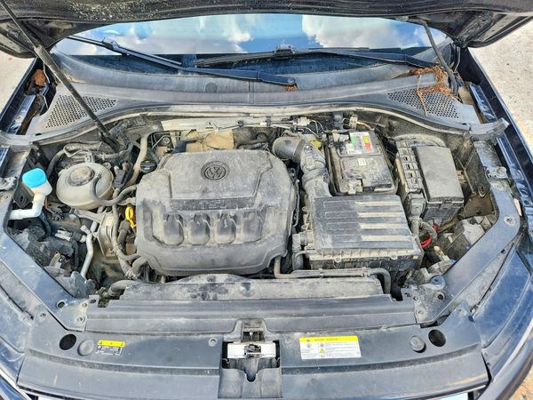 2021 VOLKSWAGEN TIGUAN SE, SE R-Line Black, SEL