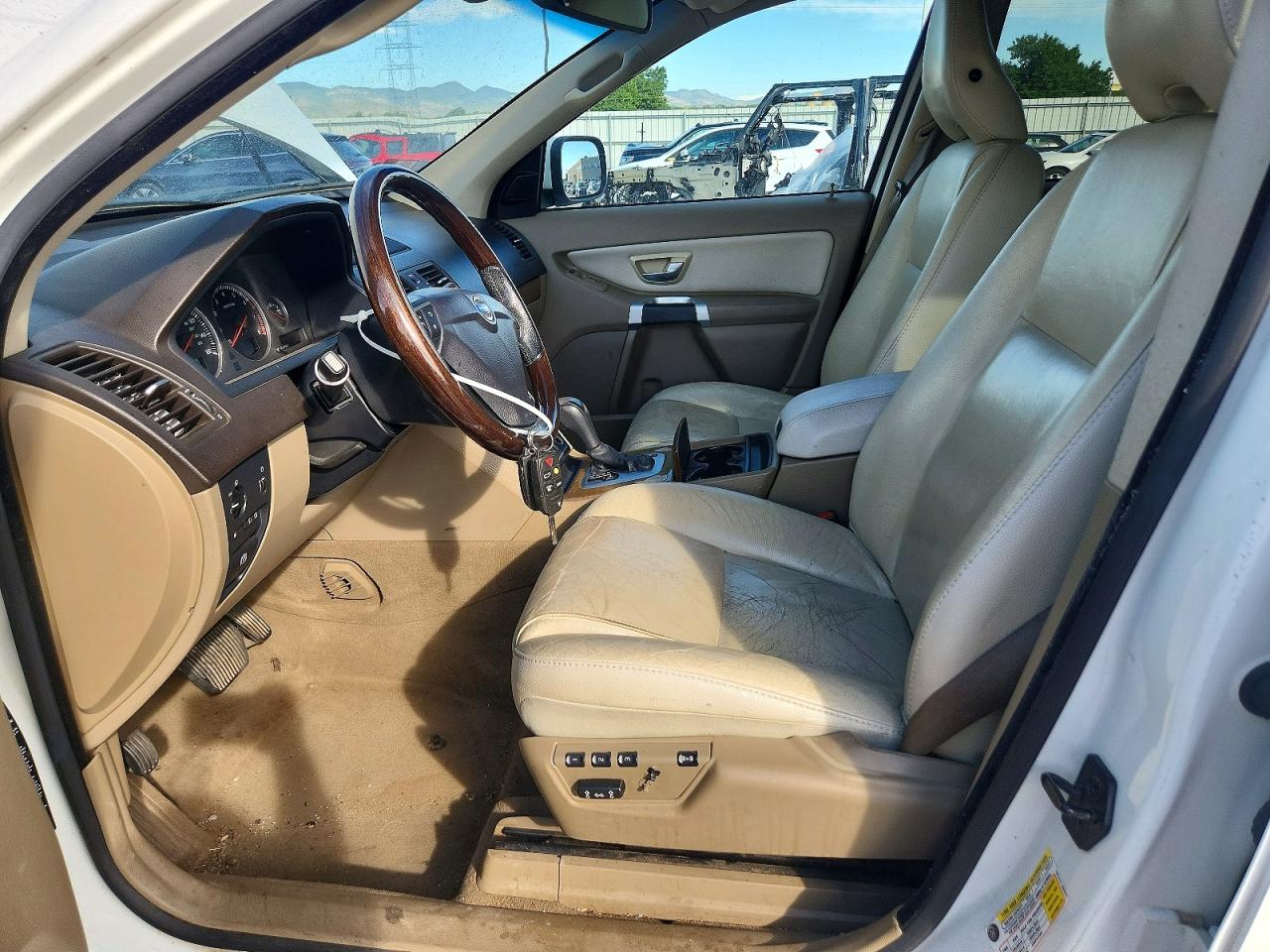 2009 VOLVO XC90
