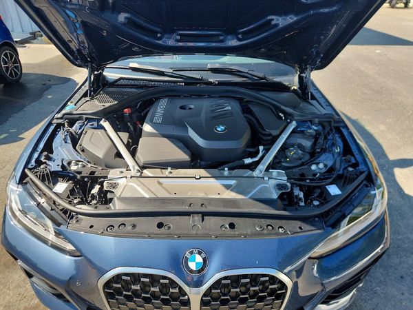 2026 BMW 4 SERIES xDrive — Engine bay