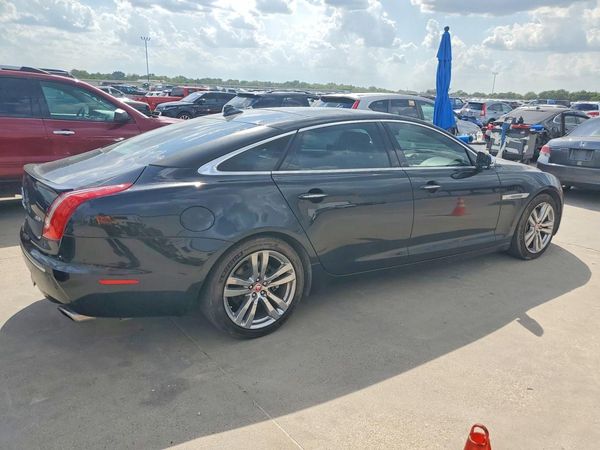 2015 JAGUAR XJ XJL Porfolio