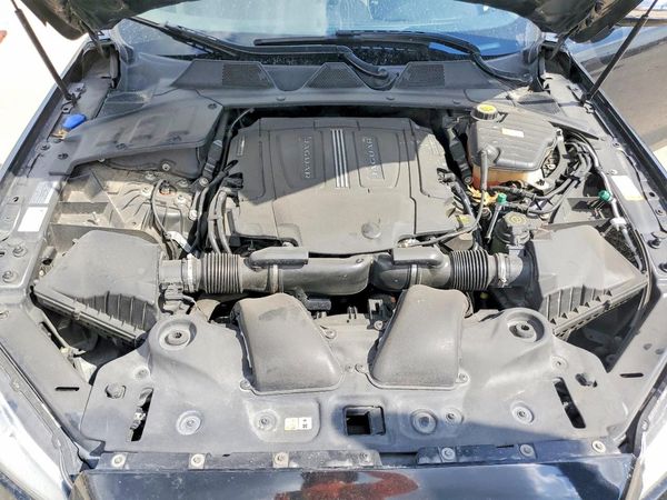 2015 JAGUAR XJ XJL Porfolio