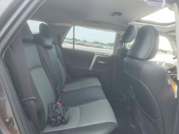 2018 TOYOTA 4RUNNER