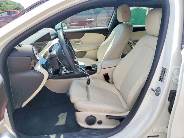 2022 MERCEDES-BENZ A A220