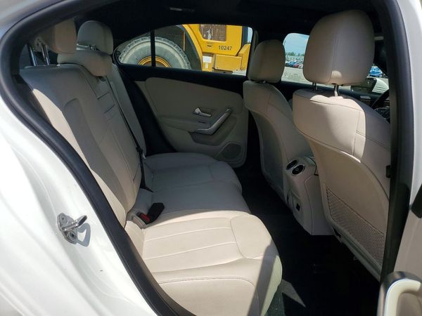 2022 MERCEDES-BENZ A A220