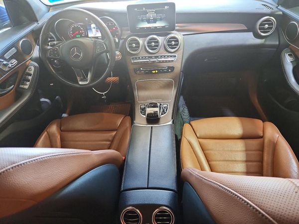 2019 MERCEDES-BENZ GLC GLC 300-4M