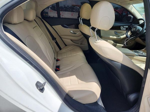 2018 MERCEDES-BENZ C C300d-4M