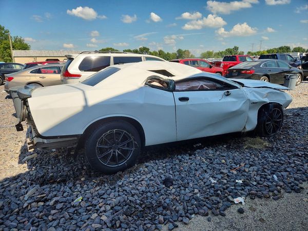 2016 DODGE CHALLENGER SXT