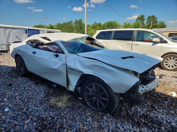 2016 DODGE CHALLENGER SXT