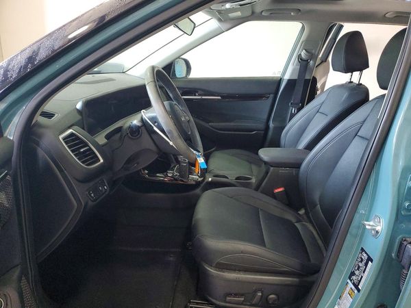 2025 KIA SELTOS EX
