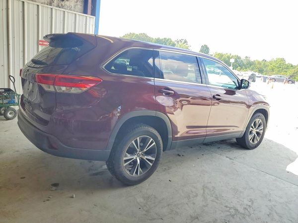 2019 TOYOTA HIGHLANDER LE/LE Plus