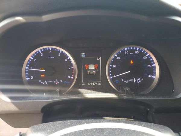 2019 TOYOTA HIGHLANDER LE/LE Plus