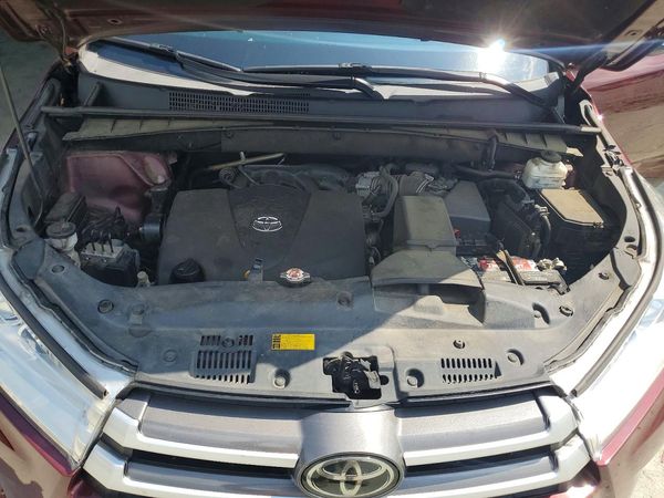 2019 TOYOTA HIGHLANDER LE/LE Plus
