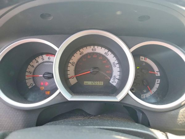 2015 TOYOTA TACOMA Delux Grade