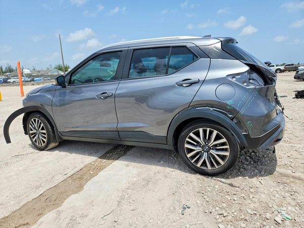 2023 NISSAN KICKS