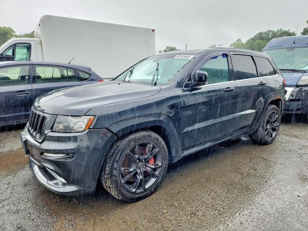 2013 JEEP CHEROKEE SRT8 — Front 3/4