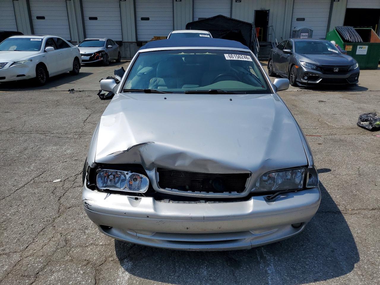 2004 VOLVO C70