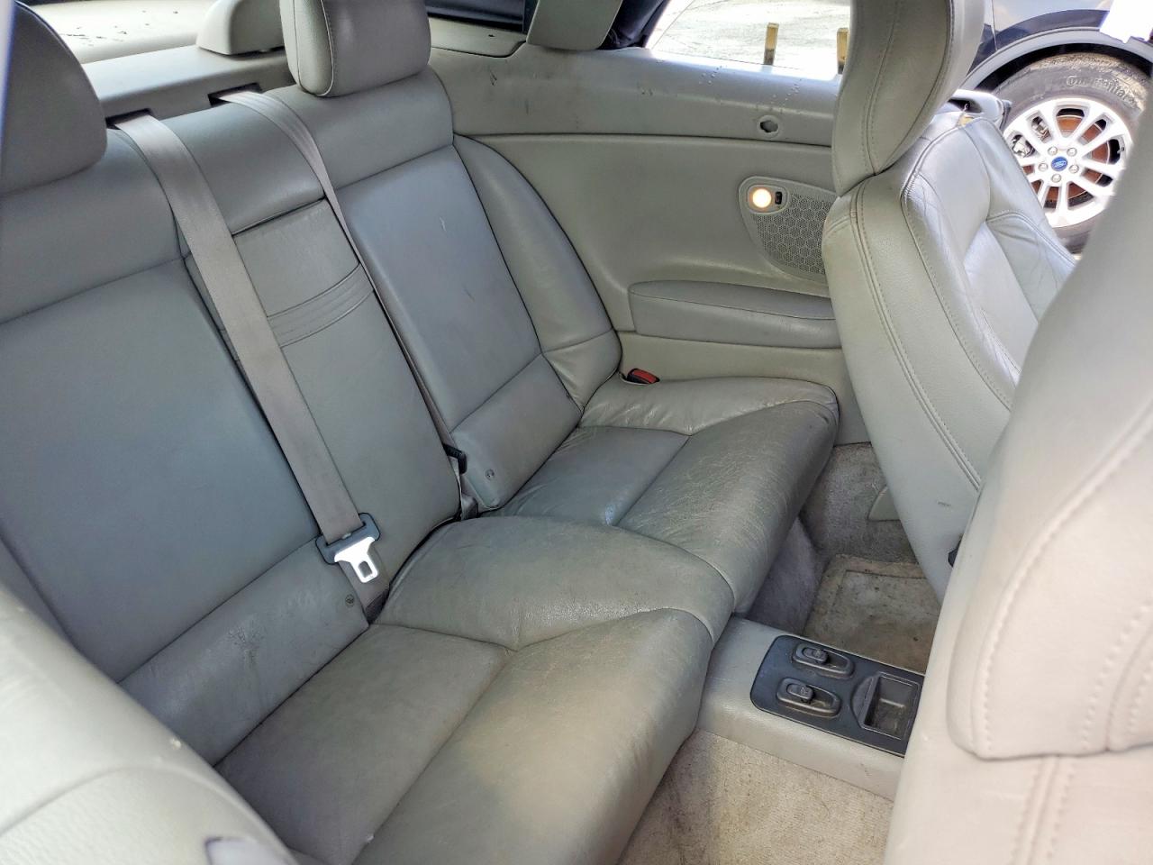 2004 VOLVO C70