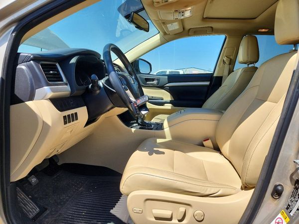 2016 TOYOTA HIGHLANDER Base/Hybrid