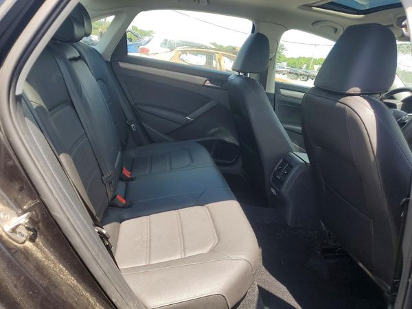 2021 VOLKSWAGEN PASSAT SE