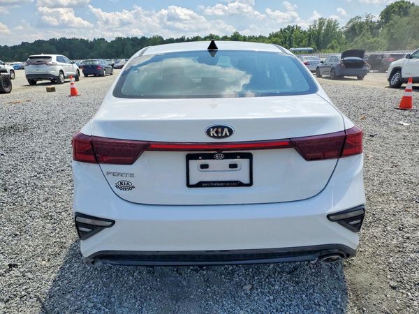 2021 KIA FORTE FE, LXS