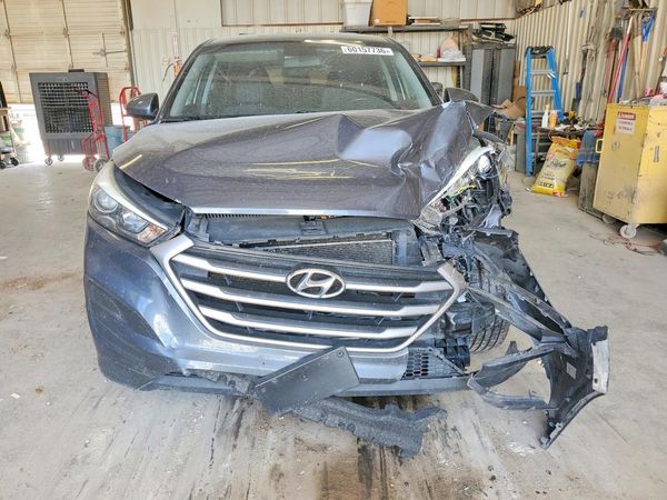 2018 HYUNDAI TUCSON SE Standard