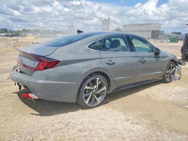 2022 HYUNDAI SONATA SEL Plus