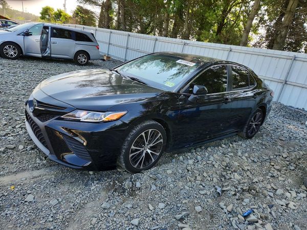 2019 TOYOTA CAMRY