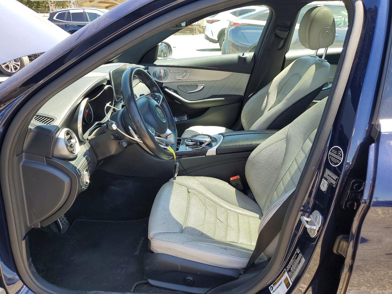 2015 MERCEDES-BENZ C Base