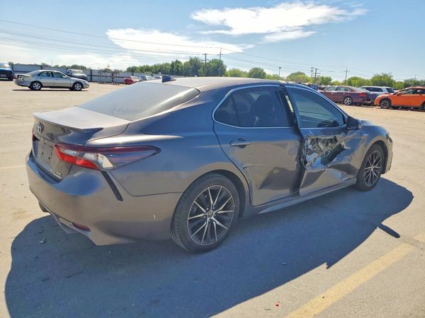 2021 TOYOTA CAMRY