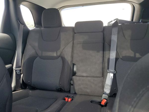 2019 JEEP CHEROKEE LATITUDE 4X4