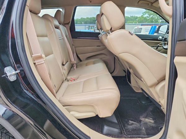 2018 JEEP GRAND CHEROKEE LAREDO 4X4