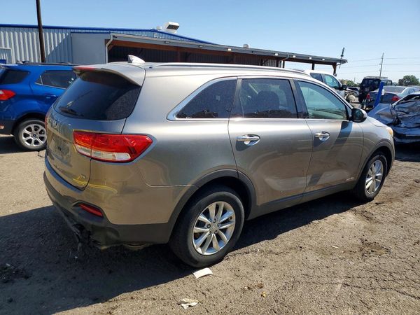 2016 KIA SORENTO L / LX
