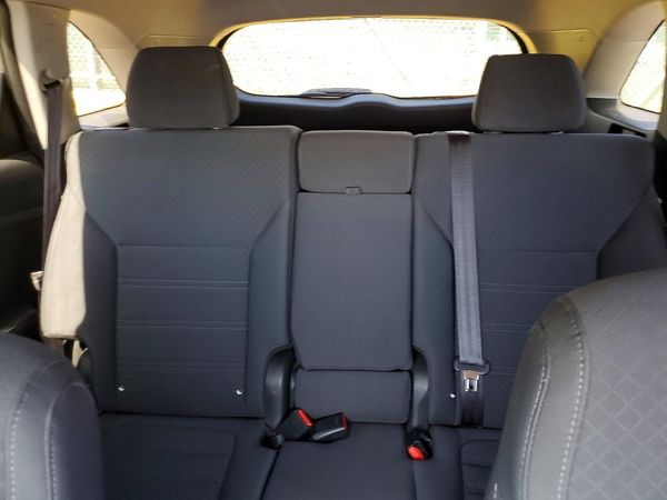 2016 KIA SORENTO L / LX