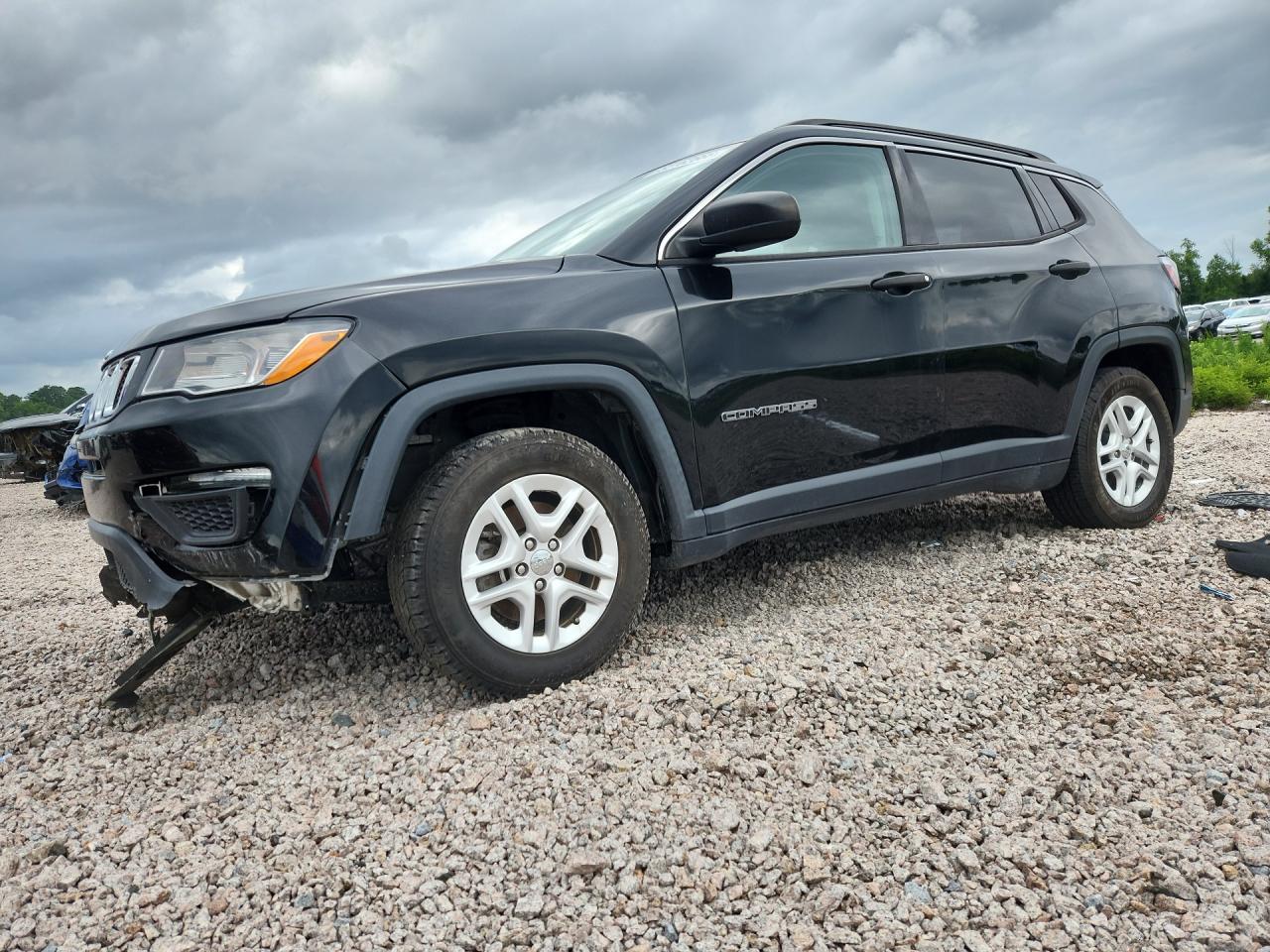 2019 JEEP COMPASS Sport — Front 3/4